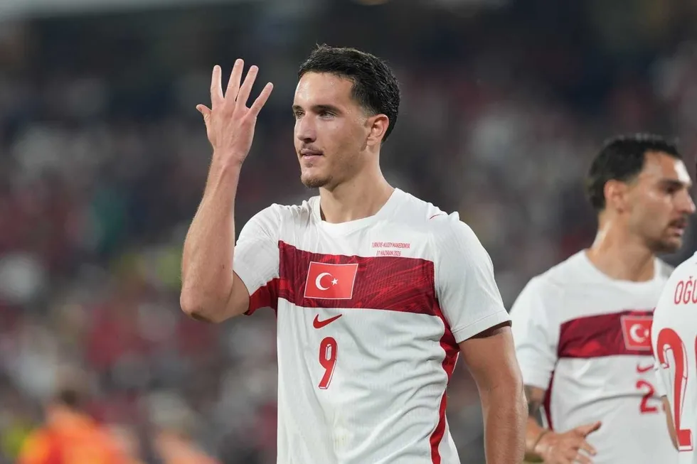 galatasarayin-yeni-transferi-deniz-gul-istanbula-geliyor-1788246852702.jpeg Galatasaray'ın yeni transferi Deniz Gül İstanbul'a geliyor - 1