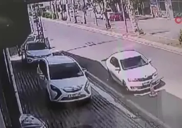 Amca yeğen arasında miras husumeti kanlı bitti: Cinayet anı kamerada