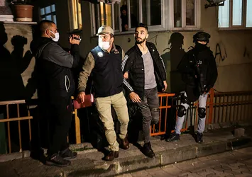 Suriye'de eğitilerek İstanbul'a gönderilen teröristler yakalandı