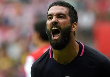 Barcelona’dan Arda Turan’a para cezası