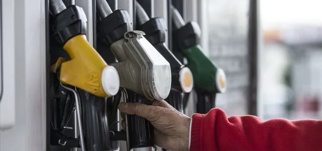 Benzin ve motorine indirim gelecek mi? 13 Nisan mazot, benzin, LPG litre fiyatı ne kadar? Güncel akaryakıt fiyatları