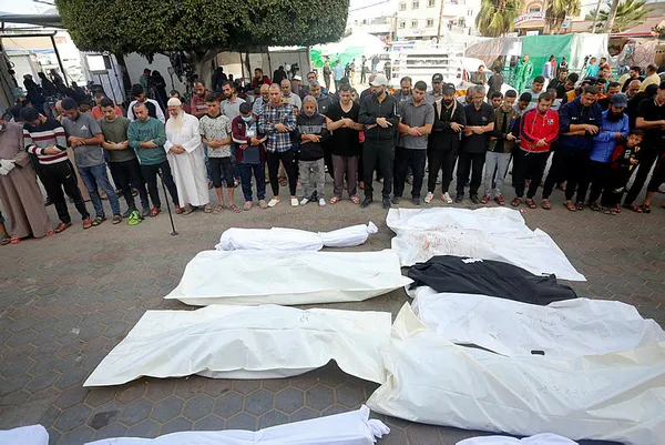 1699720873834.jpg Gazze'de acının boyutu katlanıyor! Bugün can kayıpları sayılamadı! Bölgede hareket eden her şey katil İsrail'in hedefinde... - 1
