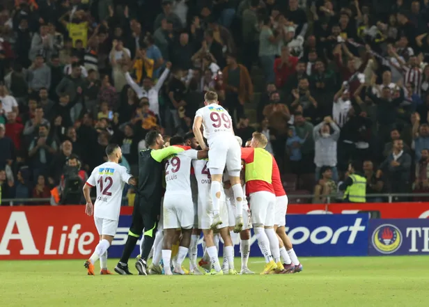 hatayspor-besiktas-canli-izle-25-aralik-hatayspor-bjk-maci-sifresiz-anlik-kesintisiz-full-hd-4k-izleme-ekrani-1703519989591.jpg Hatayspor Beşiktaş maç özeti | 25 Aralık Hatayspor-BJK maçı kaç kaç bitti? - 2