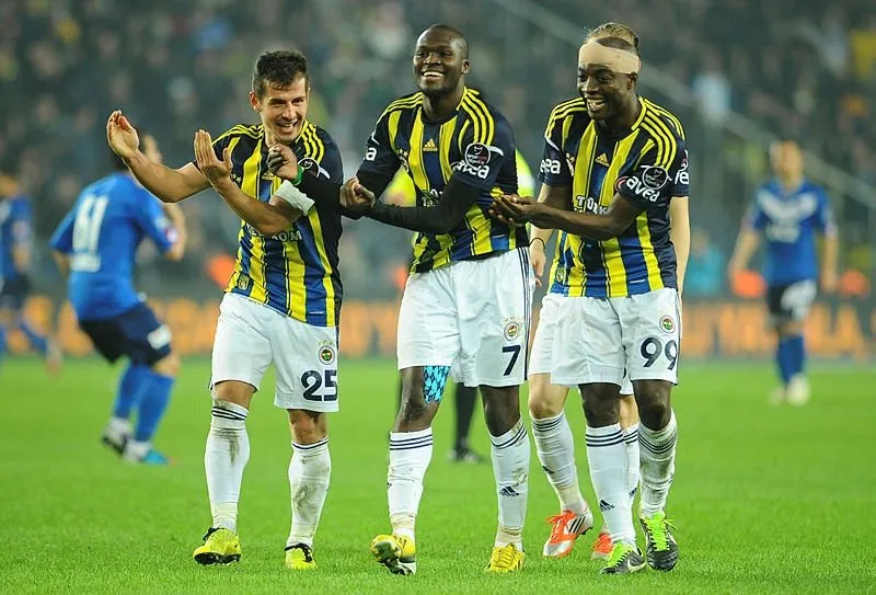 Fenerbahce Den Emre Belozoglu Ve Pierre Webo Surprizi A Haber Son Dakika Spor Haberleri