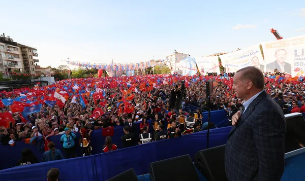1682963740298.jpg Sancaklı Boşnaklardan Başkan Recep Tayyip Erdoğan'a destek: Türkiye'nin liderliğinde güçlü ve istikrarlı Balkanlar - 3