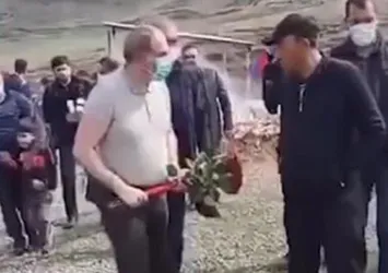 Ermenistan Başbakanı Nikol Paşinyan mezarlıktan kovuldu!