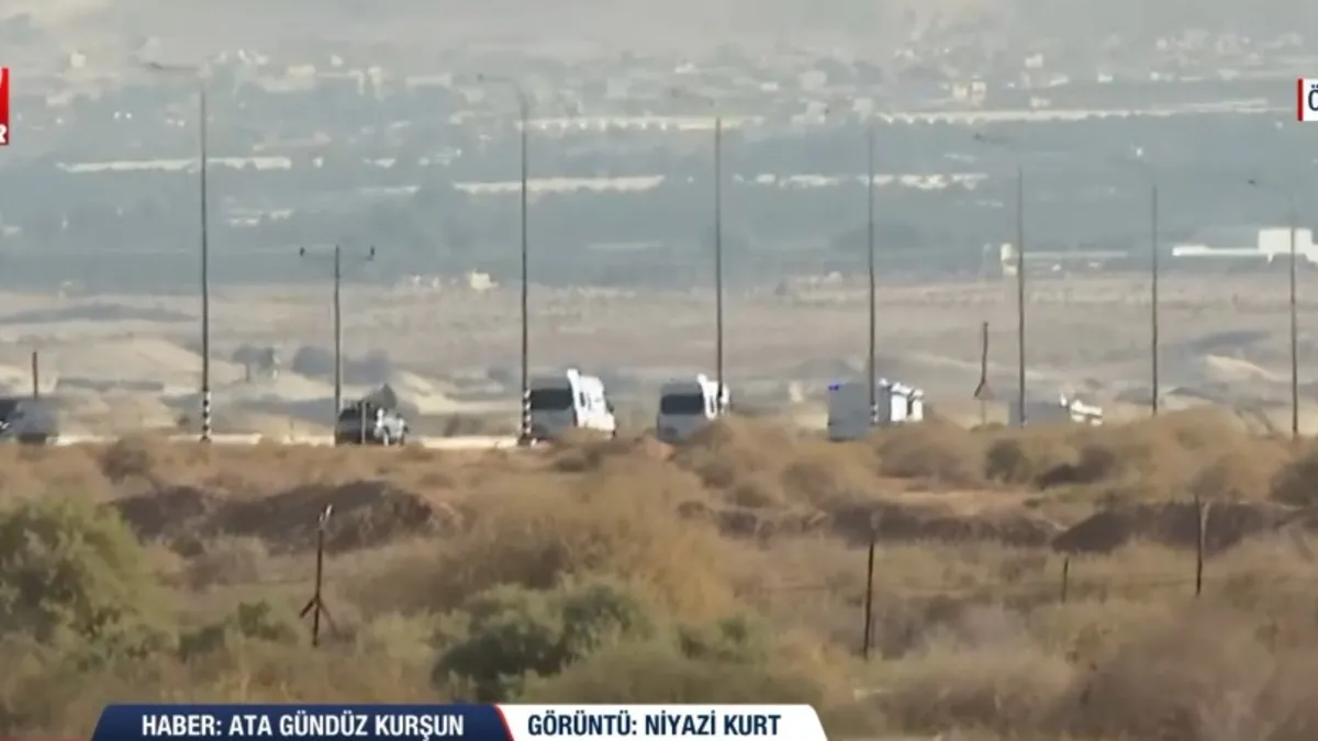 A Haber aktivistleri taşıyan araçları görüntüledi