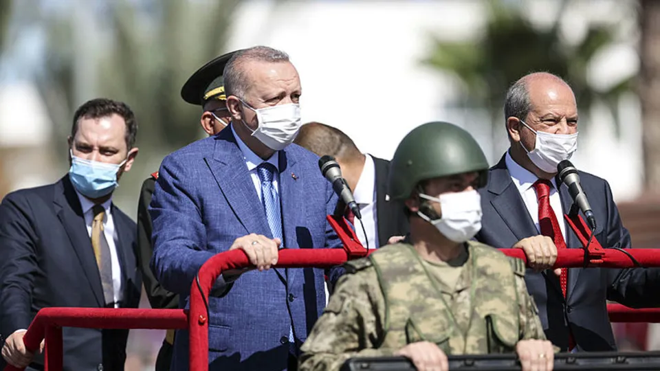 Başkan Erdoğan'dan KKTC'ye tarihi ziyaret! Yunan medyası çılgına döndü! Hedefte onlar vardı