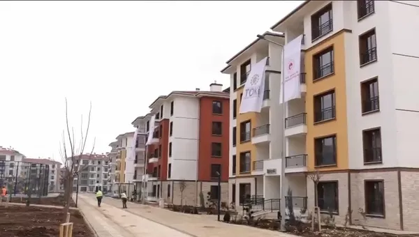 Asrın felaketinde yüzyılın dayanışması! Devlet ’Oradaydı’ milletiyle yan yana! Cumhurbaşkanımız ve Murat Kurum vardı...