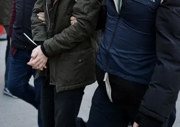 FETÖ soruşturmasında 3 akademisyen için yakalama kararı