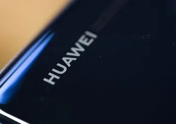 Huawei'den ABD'ye rest: Devam edeceğiz