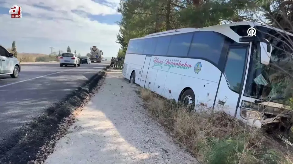 Adıyaman’da feci kaza! Yolcu otobüsü ile otomobilin çarpıştığı kazada 4 kişi öldü