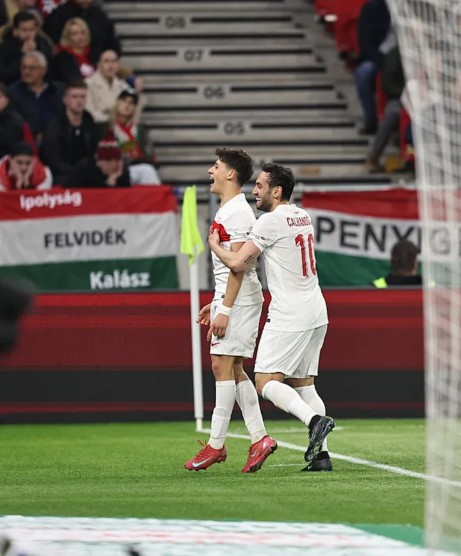 geceye-damga-vuran-tartisma-ispanyollar-mansetlere-tasidi-arda-szoboszlaiyi-susturdu-1742800388560.jpg Fotoğraf: AA