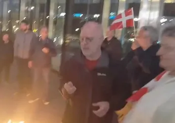 Danimarka'da Kur'an-ı Kerim yaktılar
