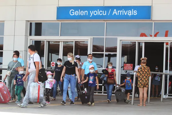 1615629666735.jpg İngiltere'den sonra gözler Rus turistlere çevrildi! Putin duyurdu - 3