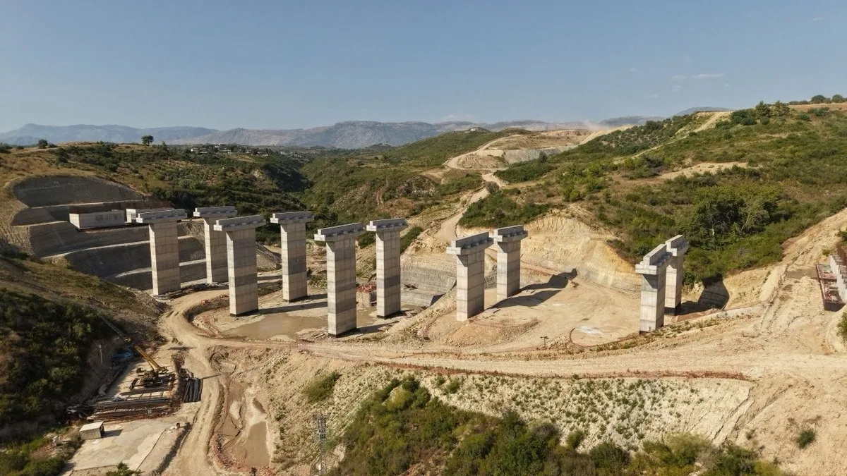 Antalya ile Alanya arası 2,5 saatten 36 dakikaya düşecek