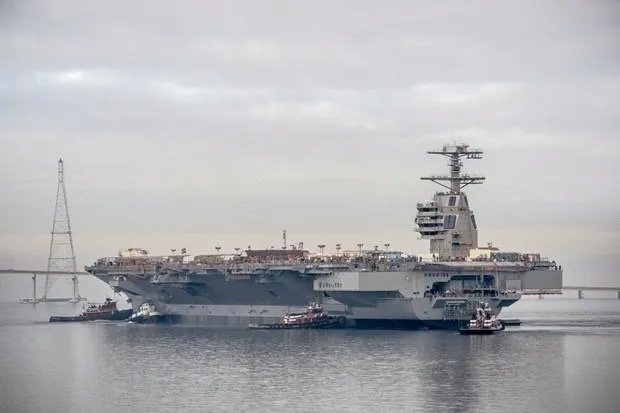 ABD Donanması’nın dev uçak gemisi denize iniyor