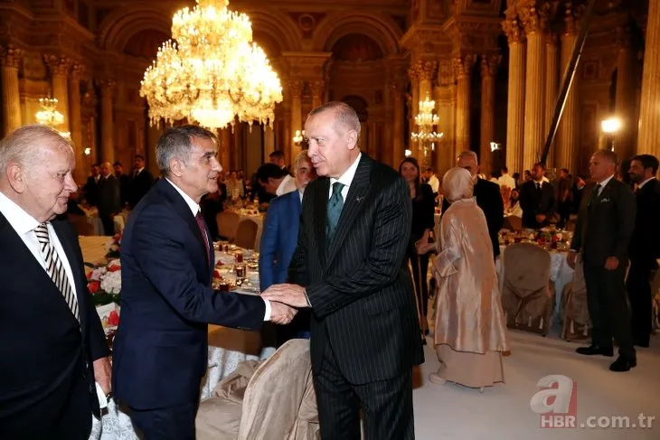 Başkan Erdoğan sanatçı ve sporcularla iftarda bir araya geldi