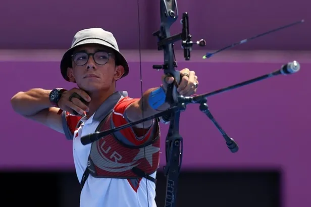 Dünya şampiyonu Mete Gazoz kimdir, kaç yaşında, nereli? Mete Gazoz’un hastalığı nedir?