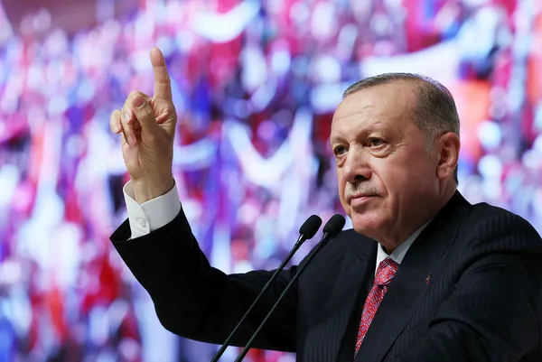 baskan-recep-tayyip-erdogandan-ak-partinin-21-kurulus-yil-donumu-programinda-onemli-aciklamalar-1660590817392.jpg