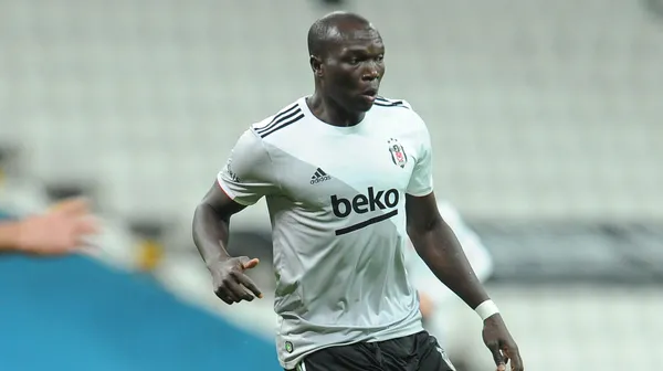 1674161277348.jpg Fenerbahçe'den son dakika Aboubakar açıklaması! Kamerunlu golcü sarı lacivertli formayı mı giyecek? Selahattin Baki açıkladı - 3