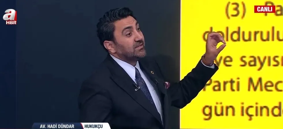 ozgur-ozel-ve-ekibi-kendi-kalesine-gol-mu-atti-kurultayin-onunu-kendileri-kapatti-1781207769167.jpg (Fotoğraf - ahaber.com.tr - ekran görüntüsü)