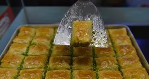 Baklavada büyük hile! İçinde...