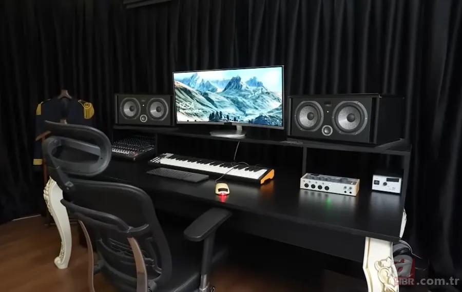 Survivor Bayhan'ın evini görenler şaşkın! Tam bir koleksiyoner... 6