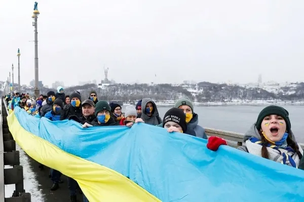 son-dakika-rusya-savunma-bakanligindan-yeni-aciklama-gorevini-tamamlayan-birlikler-uslere-donuyor-1644915294569.jpeg Son dakika... Sınırda gergin bekleyiş! Rusya 'çekildik' dedi NATO yalanladı - 6