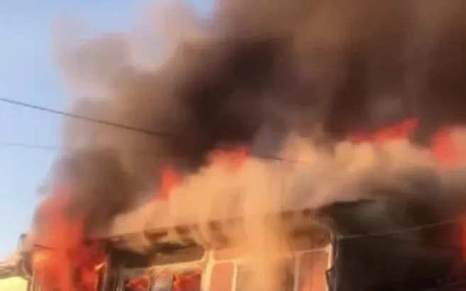 Afyonkarahisar’da 15 iş yeri yandı