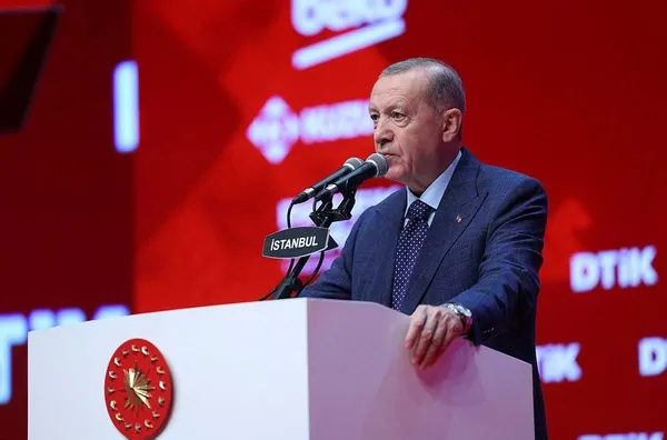 Başkan Erdoğan Yeni bir çağın ayak sesleri duyuluyor diyerek Türkiye’nin hedefini açıkladı