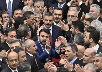 Meclis'teki kavgayı Özgür Özel mi başlattı?