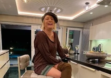 İpek Hattat’tan bir skandal daha! Kuryeyi eve hapsedip işkence ettiler
