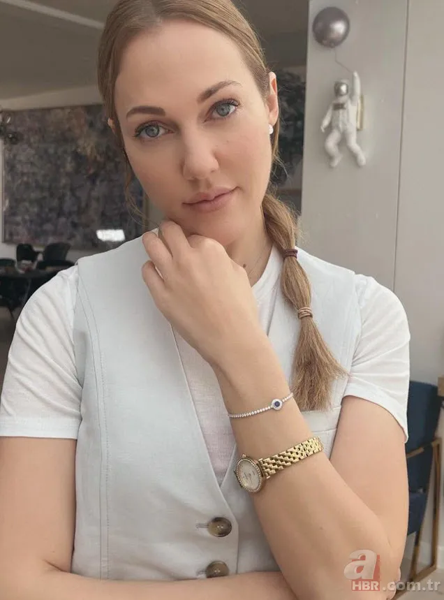 Cannes Film Festivali’nde Meryem Uzerli rüzgarı! Pozlarına beğeni yağdı 1