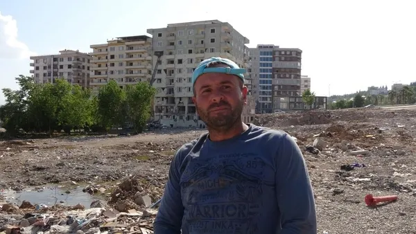 1685685166875.jpeg Canlarını hiçe sayarak ağır hasarlı binalara giriyorlar! Yer: Kahramanmaraş - 2