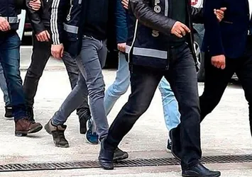 Eş zamanlı FETÖ operasyonunda 5 gözaltı