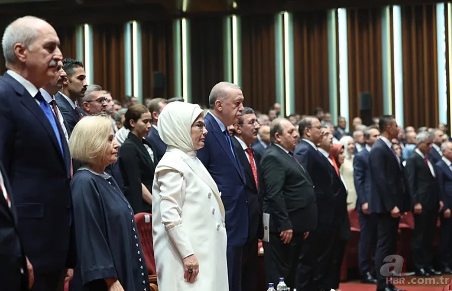 Milletin kutlu zaferi 'En Uzun Gece' destanının ilk temsili Başkan Erdoğan'ın katılımıyla gerçekleşti 2