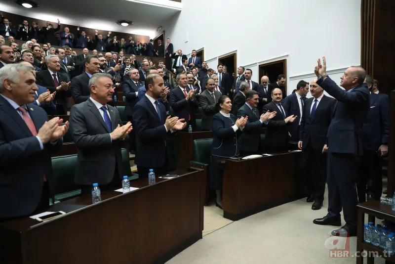 Başkan Erdoğan partilileri selamladı! O anlar böyle görüntülendi... 16