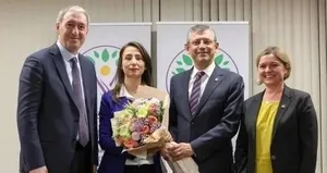 Hatimoğulları bebek katili Öcalan için böğürdü