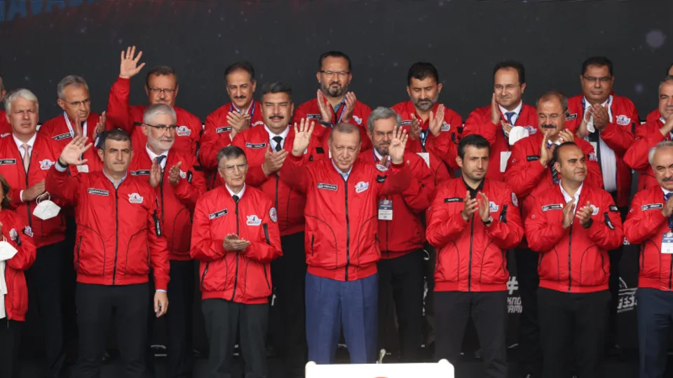 Başkan Recep Tayyip Erdoğan TEKNOFEST'te! Selçuk Bayraktar ve Aziz Sancar ile birlikte izledi