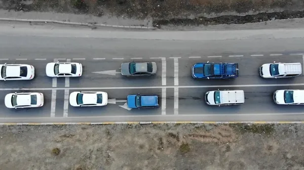 43 ilin geçiş noktasında trafik kilitlendi! Binler kişi yollara akın etti - 3