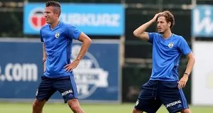 Fenerbahçe yeni sezonu sürprizlerle açtı!