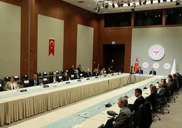 Bilim Kurulu toplanıyor! Gündem 3. doz aşılar! İşte Bilim Kurulu'nun masasındaki konular
