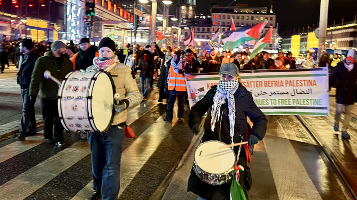 İsveç'te onurlu duruş: Gazze'de soykırım varken yeni yılı reddediyoruz