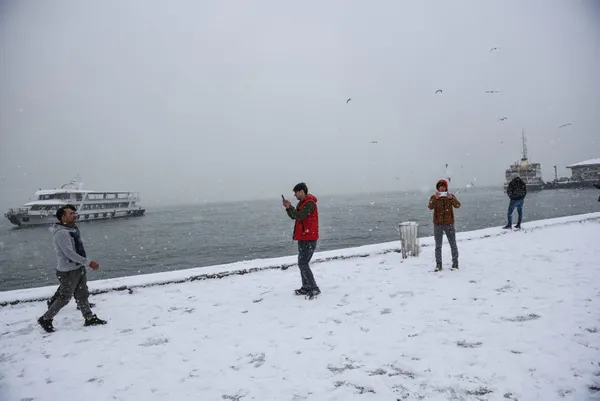 İstanbul Aybar kar fırtınasına hazır! İstanbul Valiliği tedbirleri tek tek açıkladı