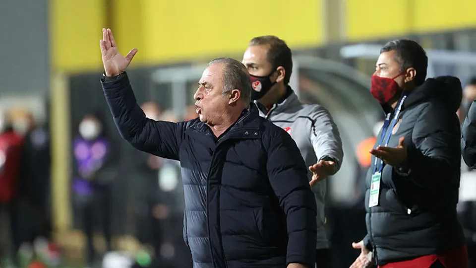 Fatih Karagümrük Galatasaray maçı | Fatih Terim'in başı belada! Ağır ceza geliyor