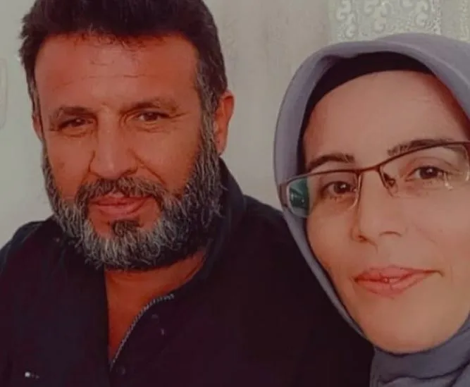 esra-erolda-elti-hamideyi-kocasindan-ayiran-yufkaci-muammerin-iliskin-durumu-hayrete-dusurdu-1629817450502.jpg Esra Erol'da Elti Hamide’yi kocasından ayıran yufkacı Muammer’in ilişki durumu hayrete düşürdü! - 6