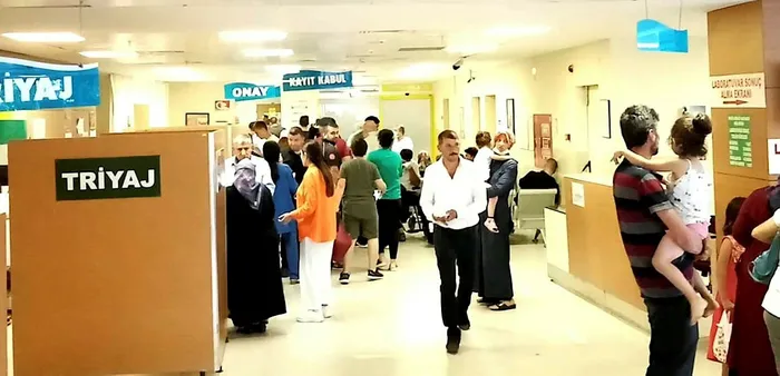 bursada-sunnet-dugununde-kabus-yemekten-100-davetli-zehirlendi-1658686357527.jpg Bursa'da sünnet düğününde kabus: Yemekten 100 davetli zehirlendi - 1