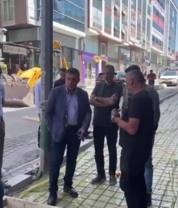 CHP’li Ardahan Belediye Başkanı Faruk Demir’den skandal hareket! ’Engelli yolu ne olacak?’ sorusuna verdiği yanıt tepki topladı