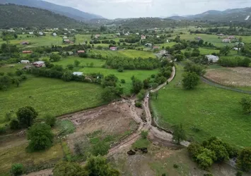 Adana'da şiddetli yağış sele neden oldu